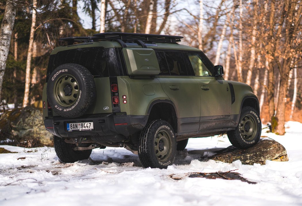 Land Rover Defender