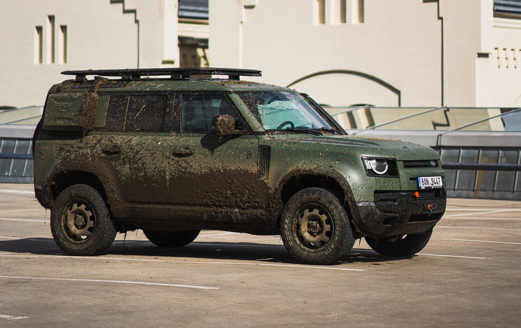 Land Rover Defender