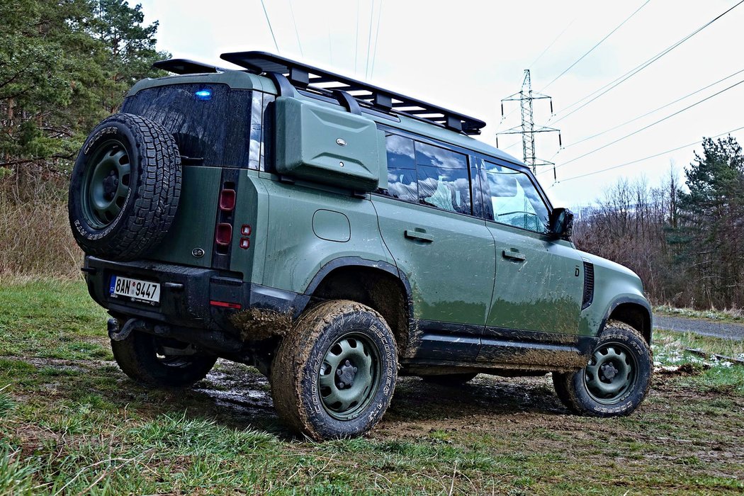 Land Rover Defender