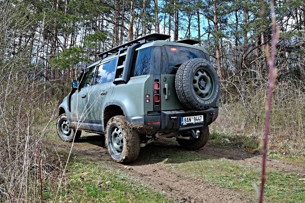 Land Rover Defender