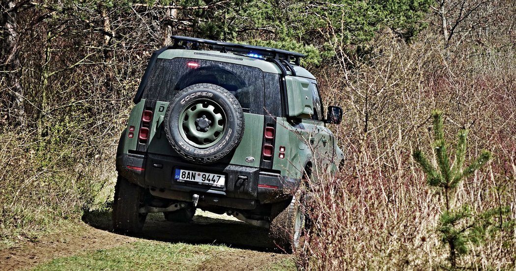 Land Rover Defender