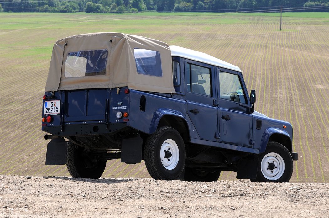 Land Rover Defender 110