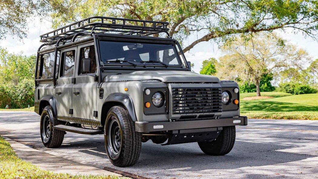 ECD &#34;Project Ghost&#34; Land Rover Defender Restomod 