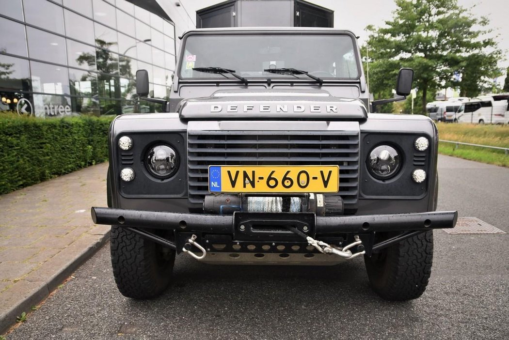 Land Rover Defender 130 TD4 Crew Cab