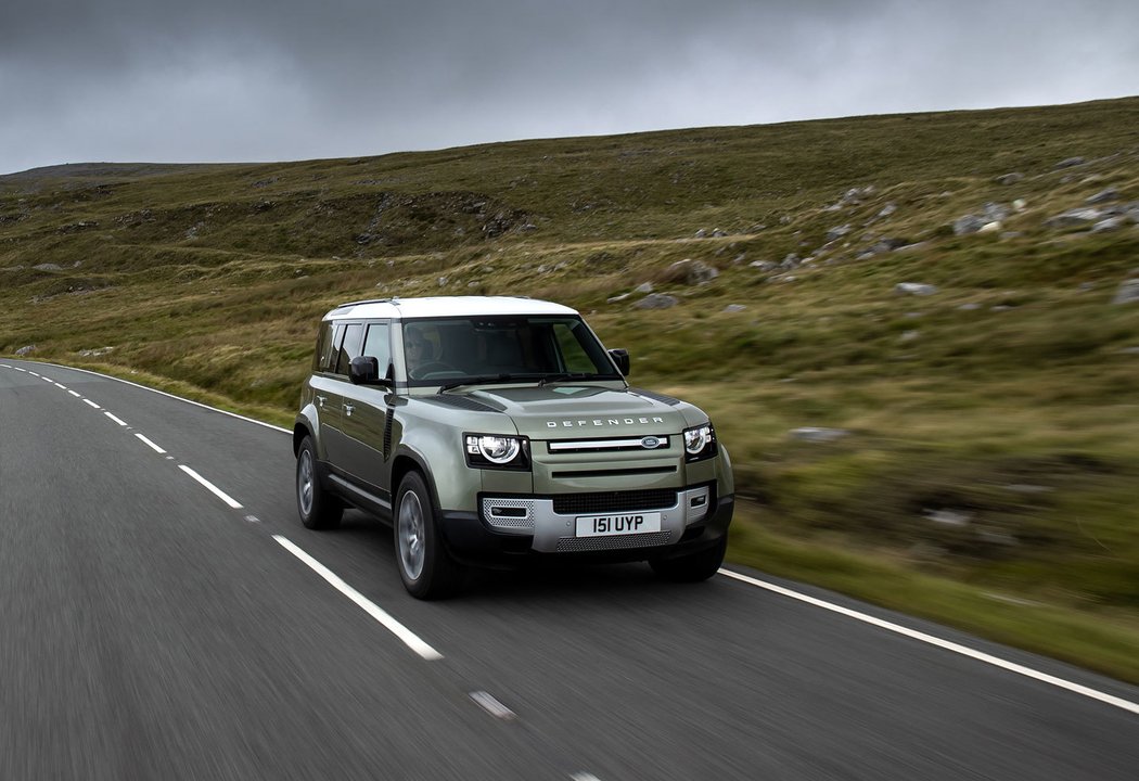 Land Rover Defender PHEV