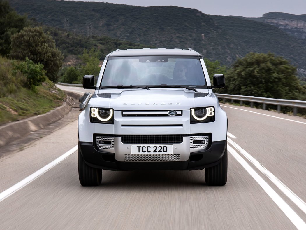 Land Rover Defender PHEV