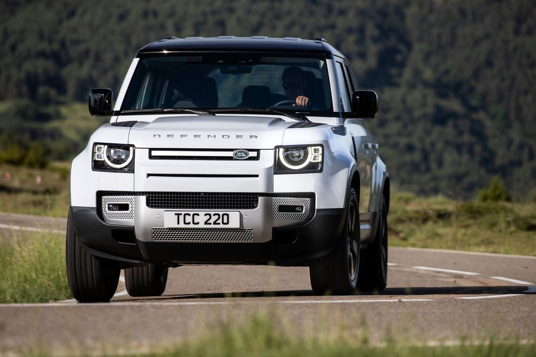 Land Rover Defender PHEV