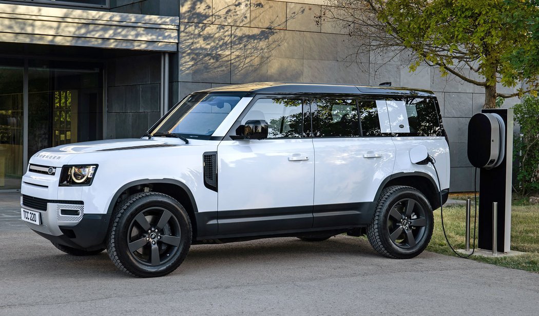 Land Rover Defender PHEV