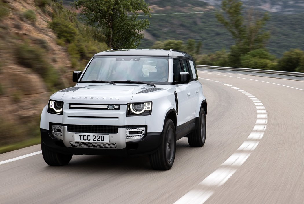 Land Rover Defender PHEV