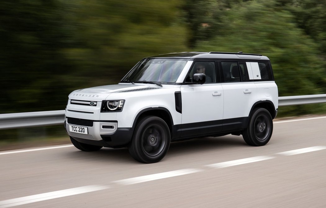 Land Rover Defender PHEV