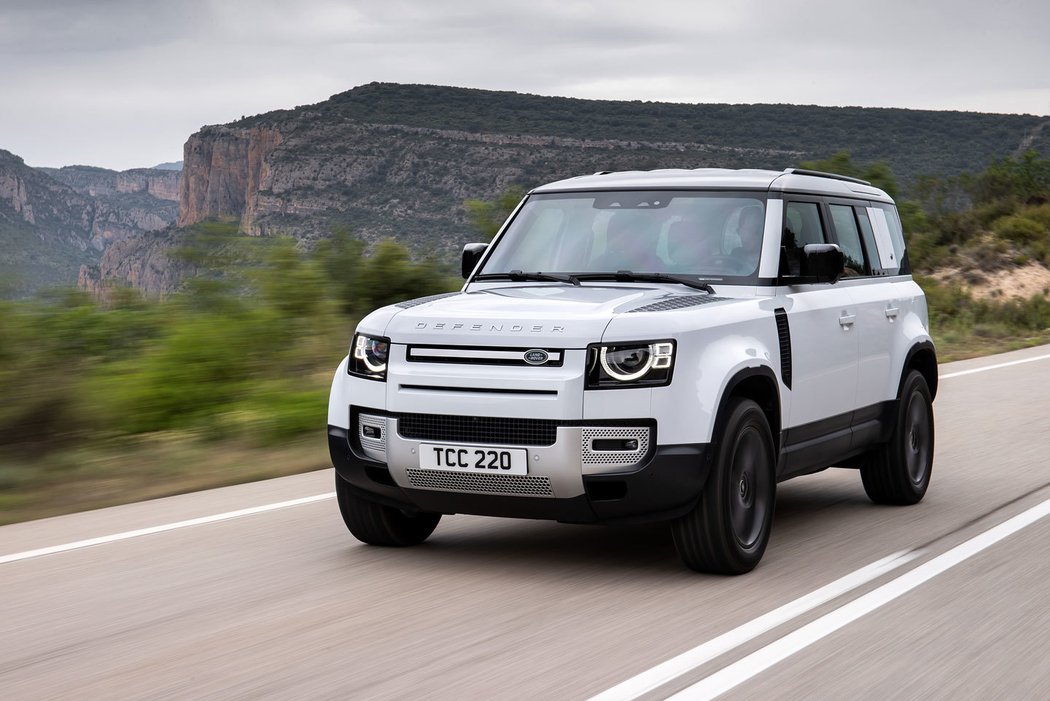 Land Rover Defender PHEV