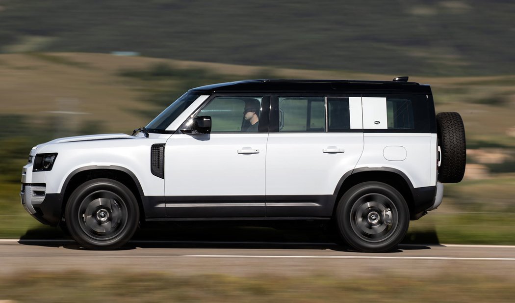 Land Rover Defender PHEV