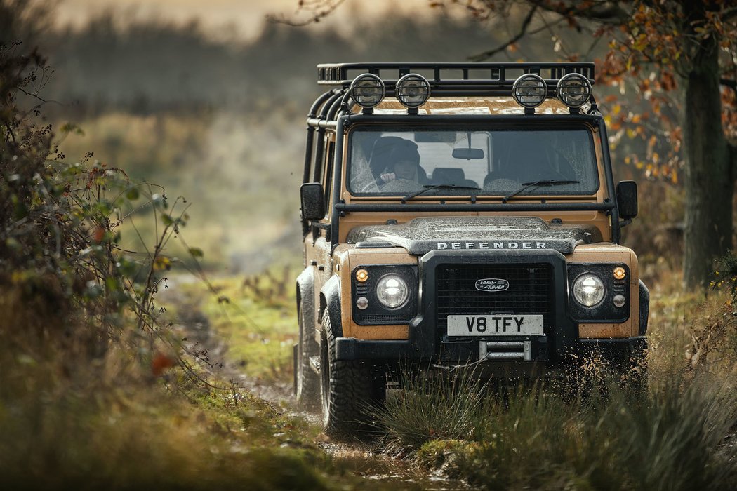 Land Rover Defender Works V8 Trophy