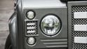 Land Rover Defender s motorem z Fordu Mustang Land Rover Defender s motorem z Fordu Mustang