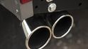 Land Rover Defender s motorem z Fordu Mustang Land Rover Defender s motorem z Fordu Mustang