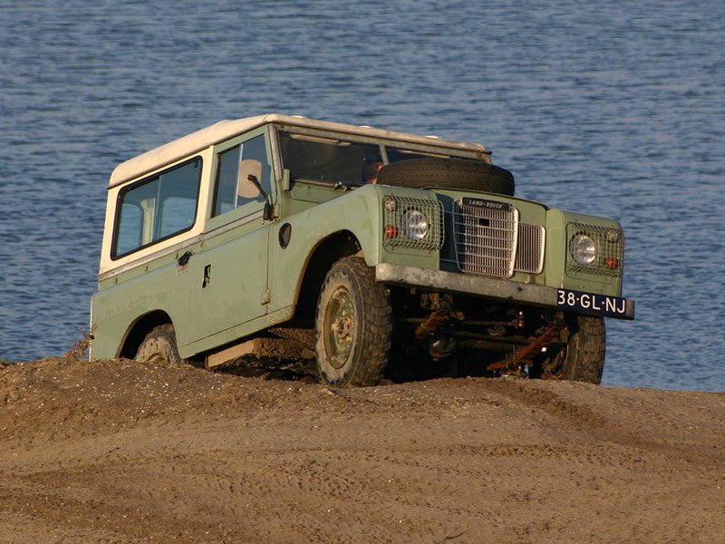 Land Rover Defender