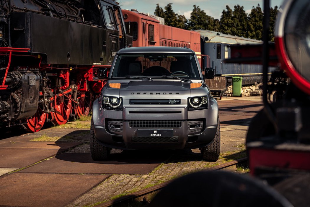 Land Rover Defender