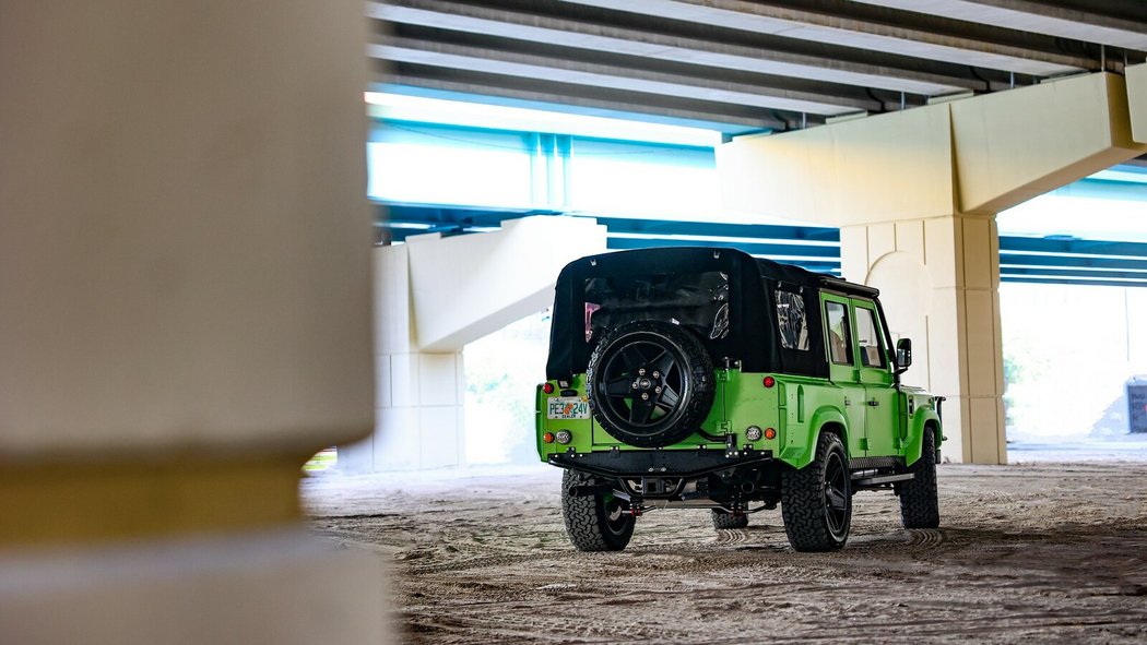 Project NAW - Land Rover Defender