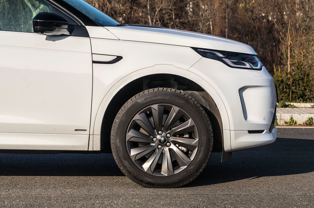 Land Rover Discovery Sport D180 R-Dynamic S