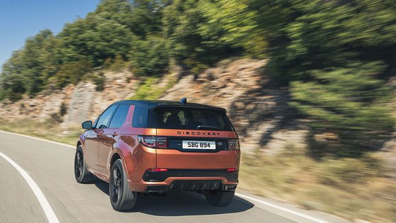 Nový Range Rover Evoque a Land Rover Discovery Sport vzniknou na platformě zaměřené na elektrifikaci