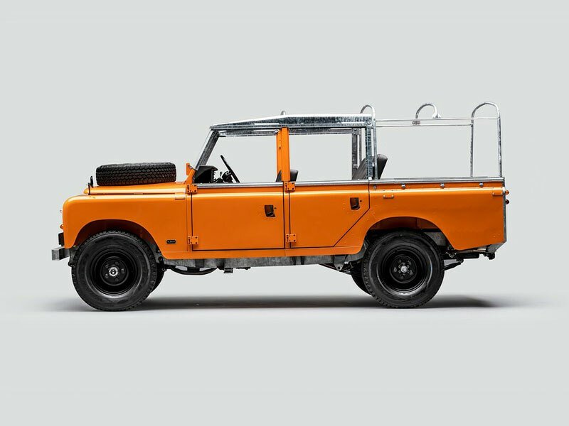 Land Rover Series III 109 (1973)