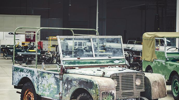 Land Rover Series I po sedmdesáti náročných letech práce na venkově