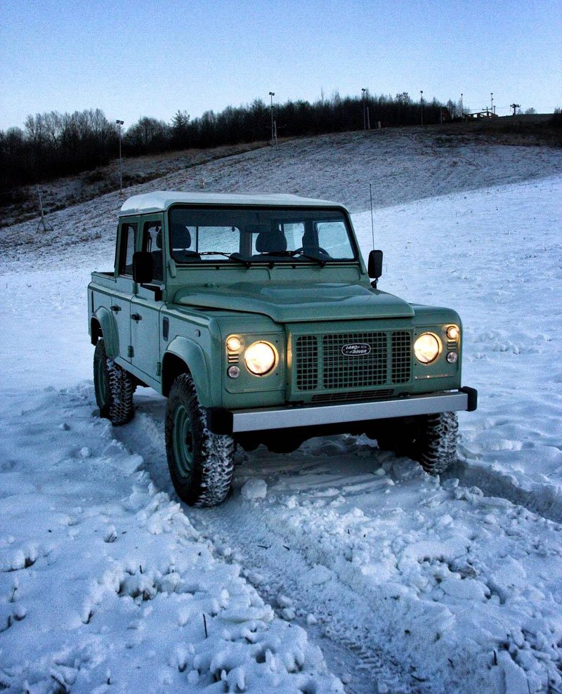 Land Rover Defender