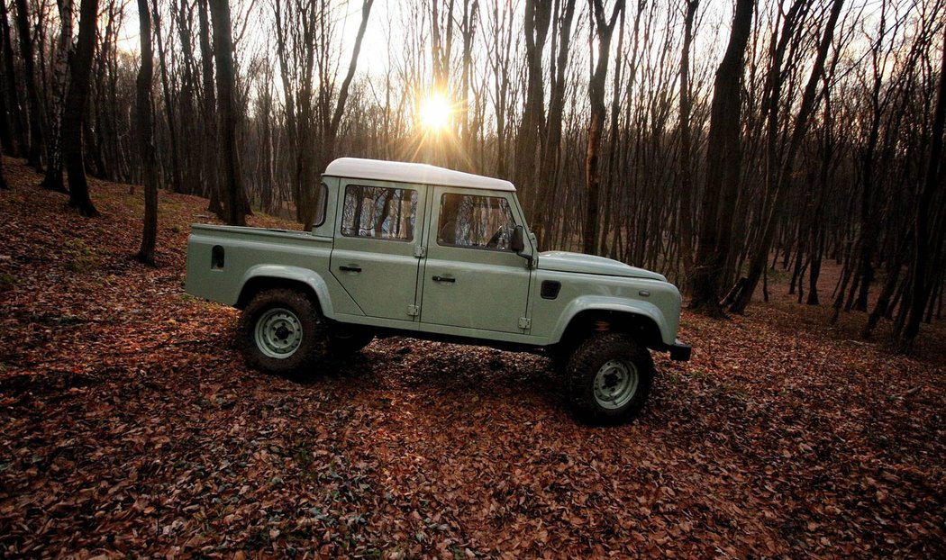 Land Rover Defender