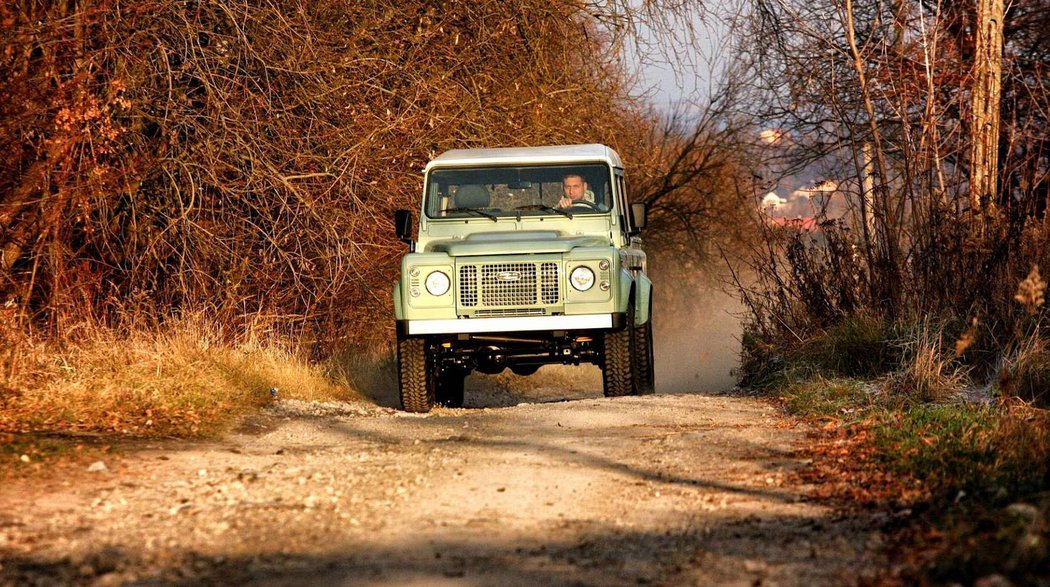 Land Rover Defender