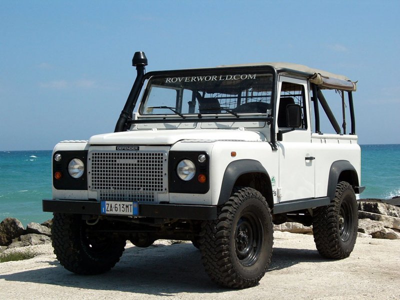 Land Rover Defender