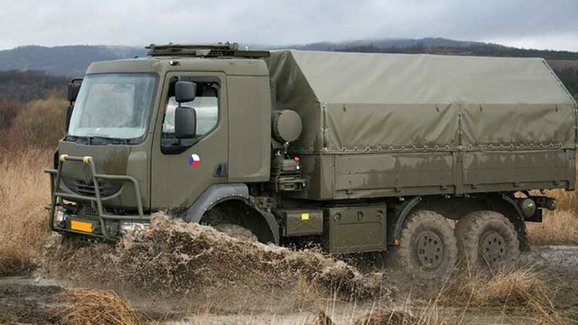 Tatra dodá české armádě sedmdesátku náklaďáků. Za půl miliardy