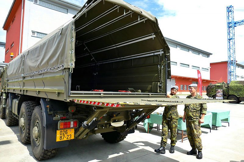 Tatra Force 8x8