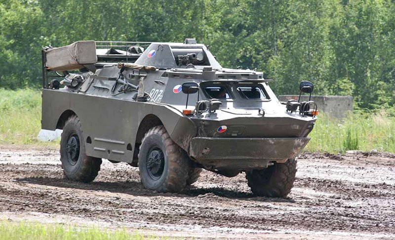 Obrněný transportér průzkumný BRDM-2rch