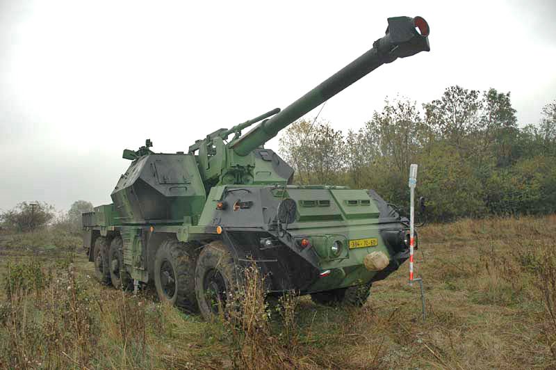 152mm samohybná kanónová houfnice