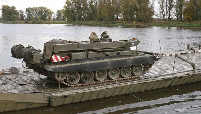 Vyprošťovací tank VT-72