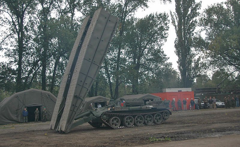 Mostní tank MT-55A