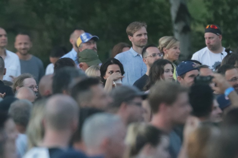 Mejdan a koncert po svatbě Langmajera a Gondíkové