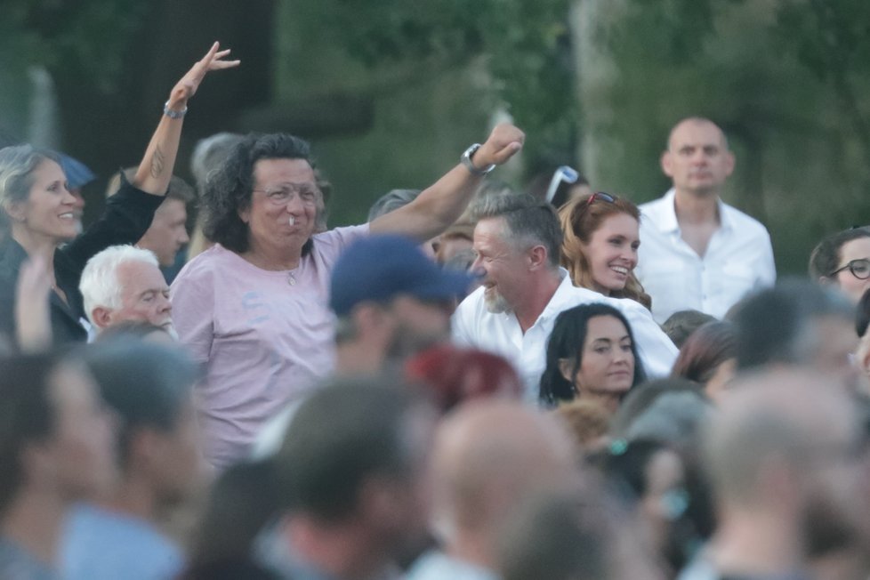 Richard Genzer: Mejdan a koncert po svatbě Langmajera a Gondíkové