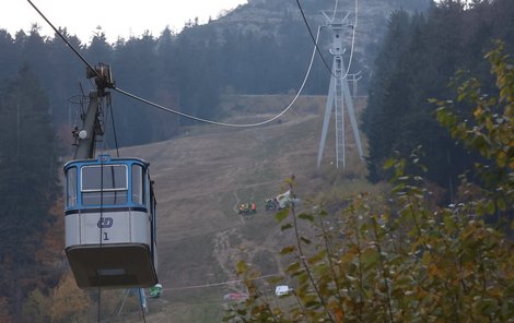 O budoucnosti nové lanovky na Ještěd ještě není rozhodnuto.