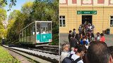 Nemáte Lítačku? Za cestu na Petřín si připlatíte. Dotovat ji nemají místní, ale turisté