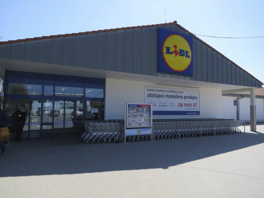 Prodejna obchodního řetězce Lidl