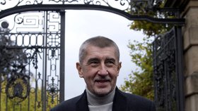 Andrej Babiš vyrazil na setkání s prezidentem Zemanem v Lánech.