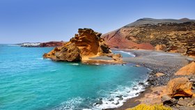 Lanzarote, nejsevernější z Kanárských ostrovů, boduje u dovolenkářů hlavně celoročně příjemným podnebím.