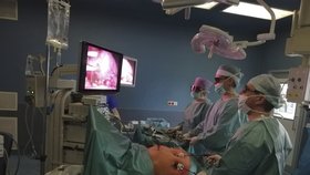 Hodonín má unikátní 3D laparoskop: Šetrnější operace pro nemocné rakovinou i morbidně obézní 
