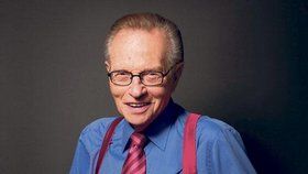 Legendární moderátor Larry King (86) prožívá peklo: Za tři týdny přišel o dva potomky!