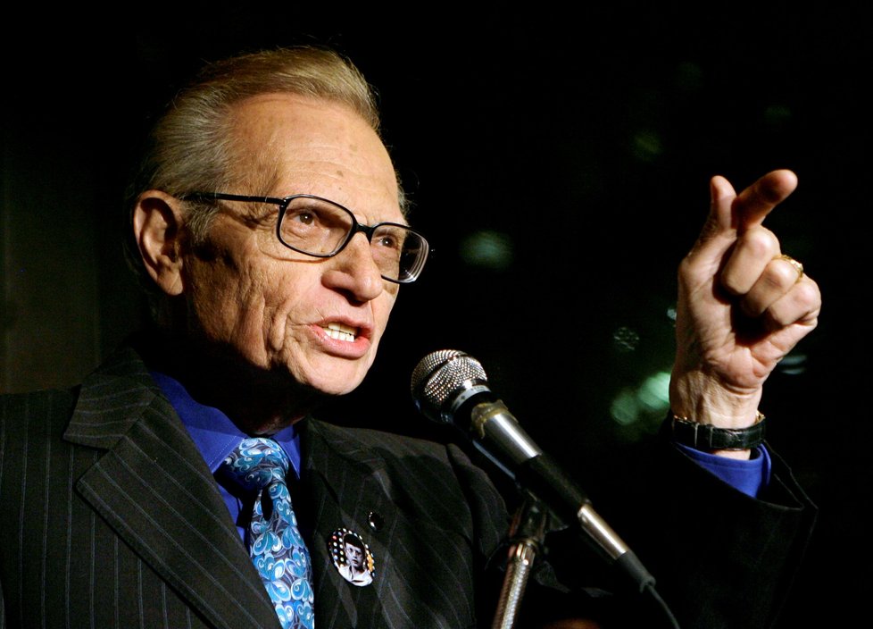 Odešel Larry King.