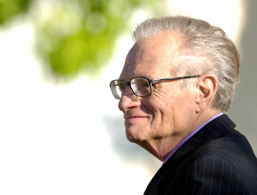 Odešel Larry King.