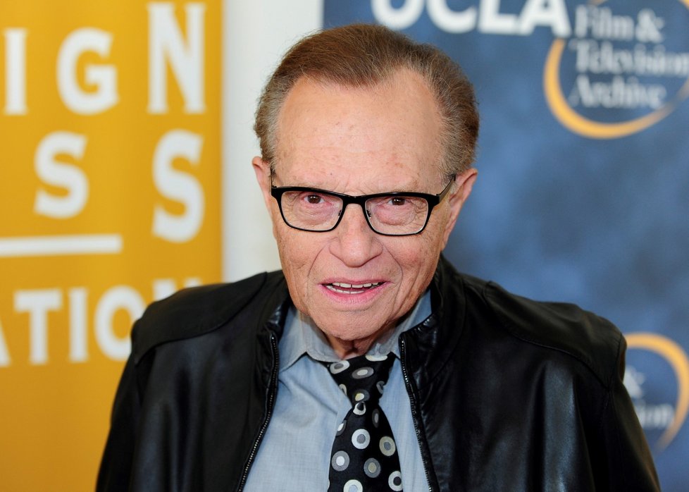 Odešel Larry King.