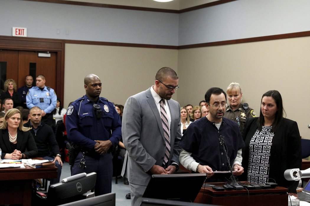 Larry Nassar si vyslechl přísný verdikt