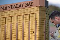 Začal masakr v Las Vegas jinak? Majitelé hotelu vraha odmítli verzi policie